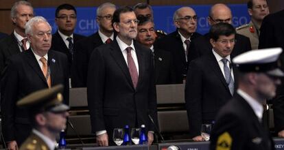 Mariano Rajoy, y el ministro de Exteriores, José Manuel Garcia-Margallo, en la cumbre de la OTAN celebrada en Chicago.