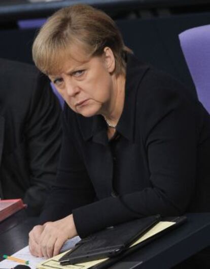 La canciller alemana, Angela Merkel, tras pronunciar su discurso.
