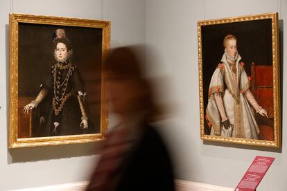 'La infanta Catalina Micaela', de Alonso Sánchez Coello (izquierda), y 'La reina Ana de Austria', de Bartolomé González, que forman parte del recorrido de 'El Prado en femenino'.