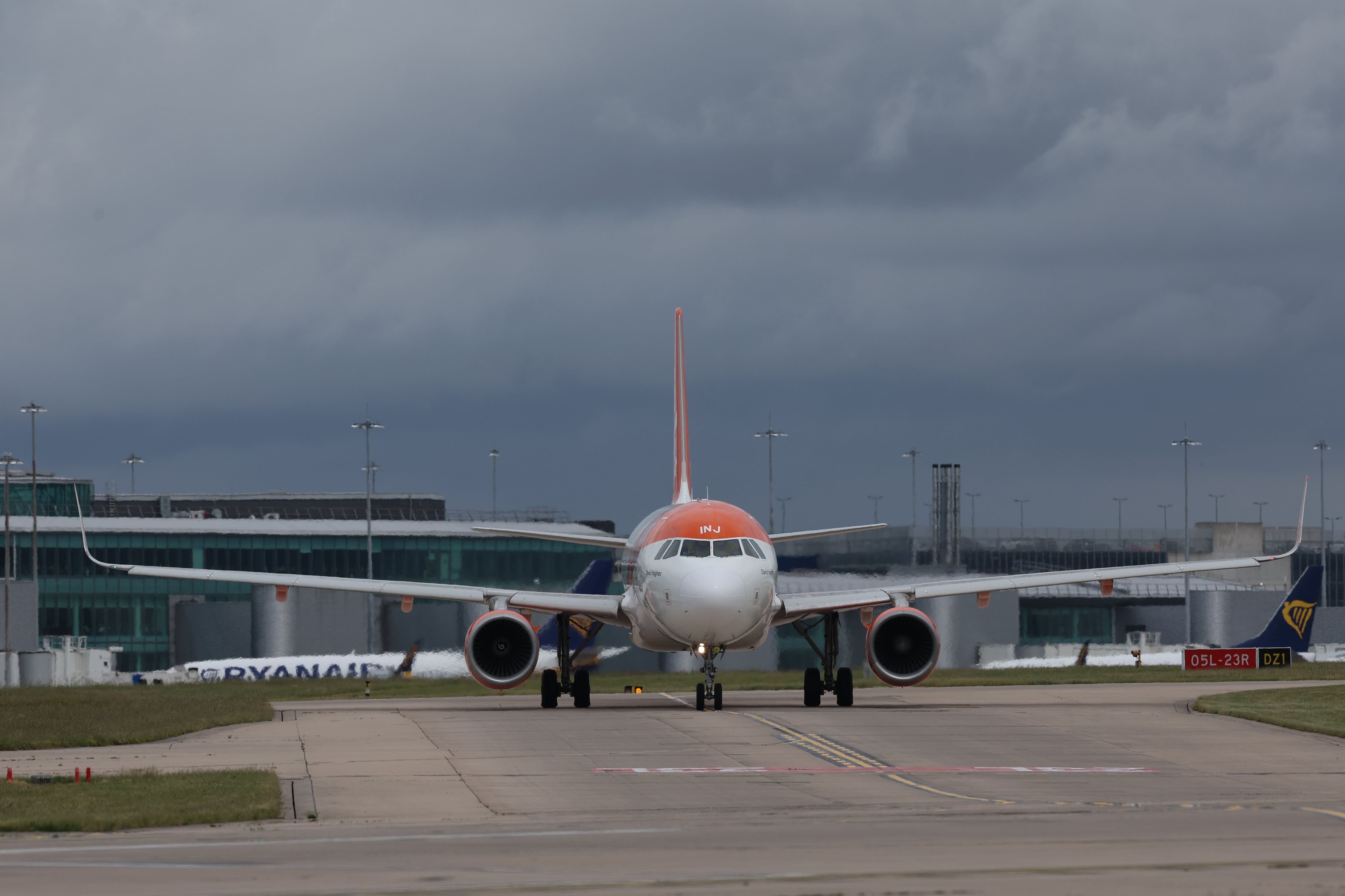 El interés de Castlelake por Easyjet abre la puerta a un difícil duelo de gigantes por la aerolínea