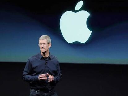 Tim Cook en una presentación de Apple.