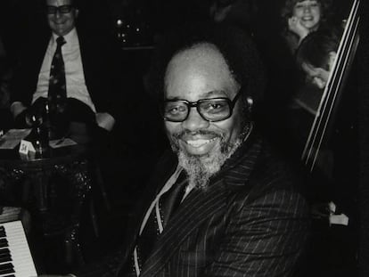 El pianista Roland Hanna, en 1980.
