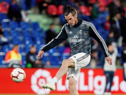 Bale, durante un calentamiento de la temporada anterior.