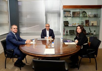 José Manuel Franco, Alejandro Blanco y Laura Vilagrà, en la sede del COE, en Madrid.