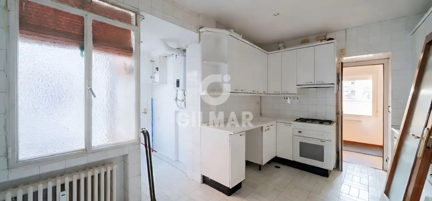Amador pone en venta por 3,3 millones de euros los dos pisos de Chamberí que ha compartido con Ayuso