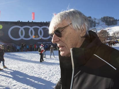 Bernie Ecclestone, asistió este fin de semana a la famosa carrera de esquí celebrada en la estación de Kitzbuehel.
