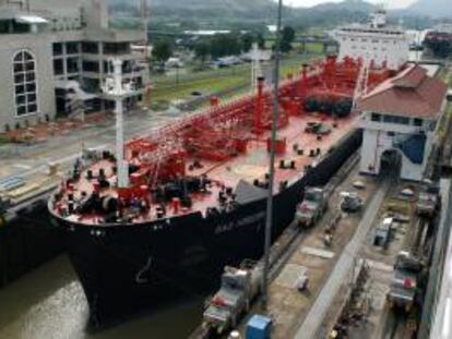 El Canal cumplió 98 años de operaciones con un aporte directo acumulado al Estado de más de 8.200 millones de dólares, 6.400 de ellos a partir de su transferencia a Panamá, según datos oficiales. EFE/Archivo