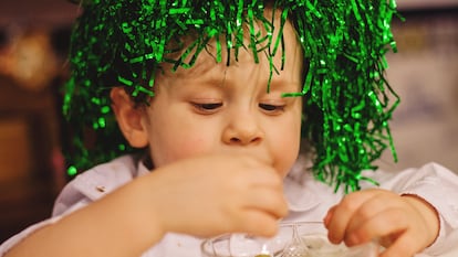 Niños uvas Nochevieja