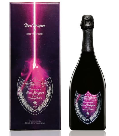 Dom Pérignon. Los artistas Björk y Chris Cunningham se alían con el rey del champán. Precio:175 euros.