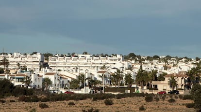 Vista general de una expansi&oacute;n urban&iacute;stica en Alicante.