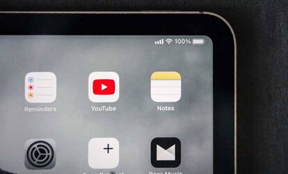 icono de YouTube en un iPad