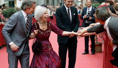 Los duques de Alba, a su llegada a la boda.