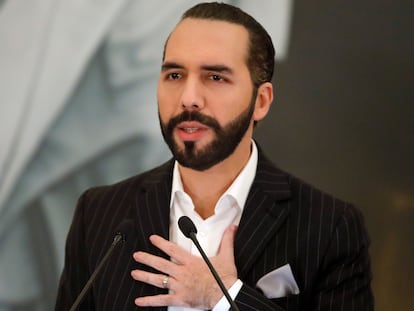 Nayib Bukele, presidente de El Salvador, em uma entrevista coletiva em junho passado.