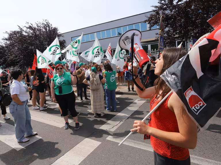 Protesta de trabajadores del centro de Ponferrada de Teleperformance, el pasado 13 de junio.