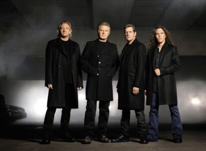 Don Henley, segundo por la izquierda, actúa hoy con el resto de los Eagles en el Palacio de los Deportes de Madrid.