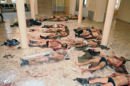 Los cuerpos de los paramilitares encontrados en Alepo yacen en el hospital militar.