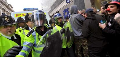 Amplio dispositivo policial. Miles de agentes de la policia inglesa están desplegados en Londres