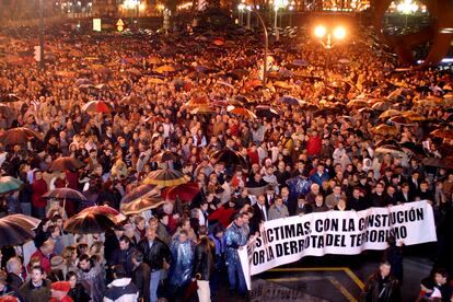 Una imagen de la manifestación en la Gran Vía de Bilbao del 12 de marzo de 2004.