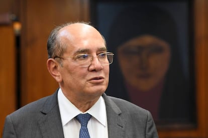 O ministro Gilmar Mendes, em gabinete em Brasília.