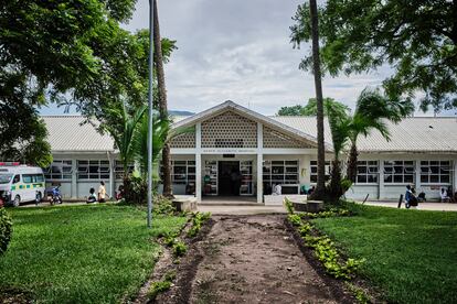 El Hospital Central Queen’s Elizabeth es el hospital de referencia para miles de personas en la zona sur de Malaui. En 2018, Médicos Sin Fronteras (MSF) inició un proyecto sobre cáncer de cuello uterino en este país, y en 2019 se construyeron las instalaciones en el centro médico para poder hacer frente a las próximas demandas de tratamiento.