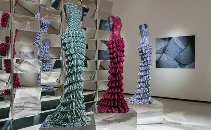 Vestidos de la colección 'Spanish accent', creados por el modista en 2011 y que se inspiró en España.