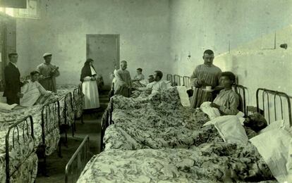 Queda poc més que l'esquelet del vell hospital d'infecciosos en què es confinava els empestats de tifus el 1914.