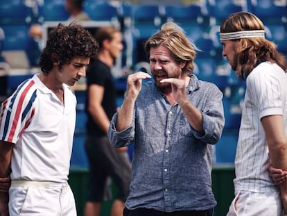 Janus Metz, entre Shia LaBeouf y Sverrir Gudnason, en un momento del rodaje.