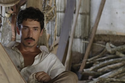 Juan Pablo Urrego como Arturo Cova, en la serie de HBO Max 'La Vorágine', basada en el libro de José Eustasio Rivera. 