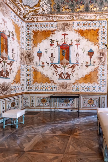 Frescos de los apartamentos de la reina en Villa della Regina. 