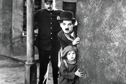 Jackie Coogan i Charles Chaplin, a 'El chico'.