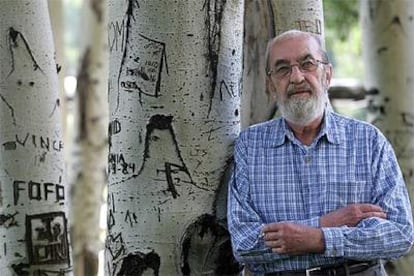 Ángel González, ayer en Madrid.