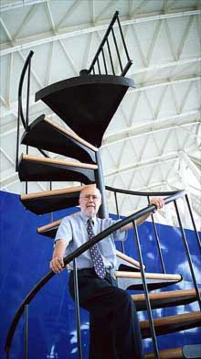 Manuel Toharia, en el Museo de las Ciencias Príncipe Felipe.