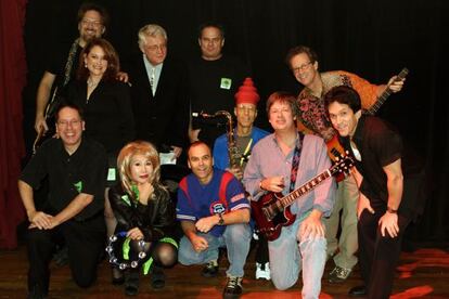 La banda The Rock Bottom Remainders.