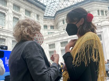 Manuela Carmena y Rita Maestre (Más Madrid), líder de la oposición municipal, este sábado en el Ayuntamiento de Madrid. 