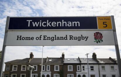 Estación de tren de Twickenham en Londres, lugar donde se va a disputar el partido inaugural del mundial