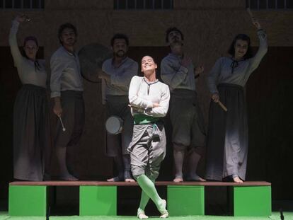 Función de 'Don Gil de las calzas verdes' en el Teatro Corral Cervantes. 