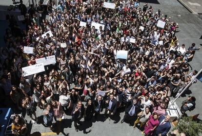 Foto de familia de la XV edición de El País de los Estudiantes.