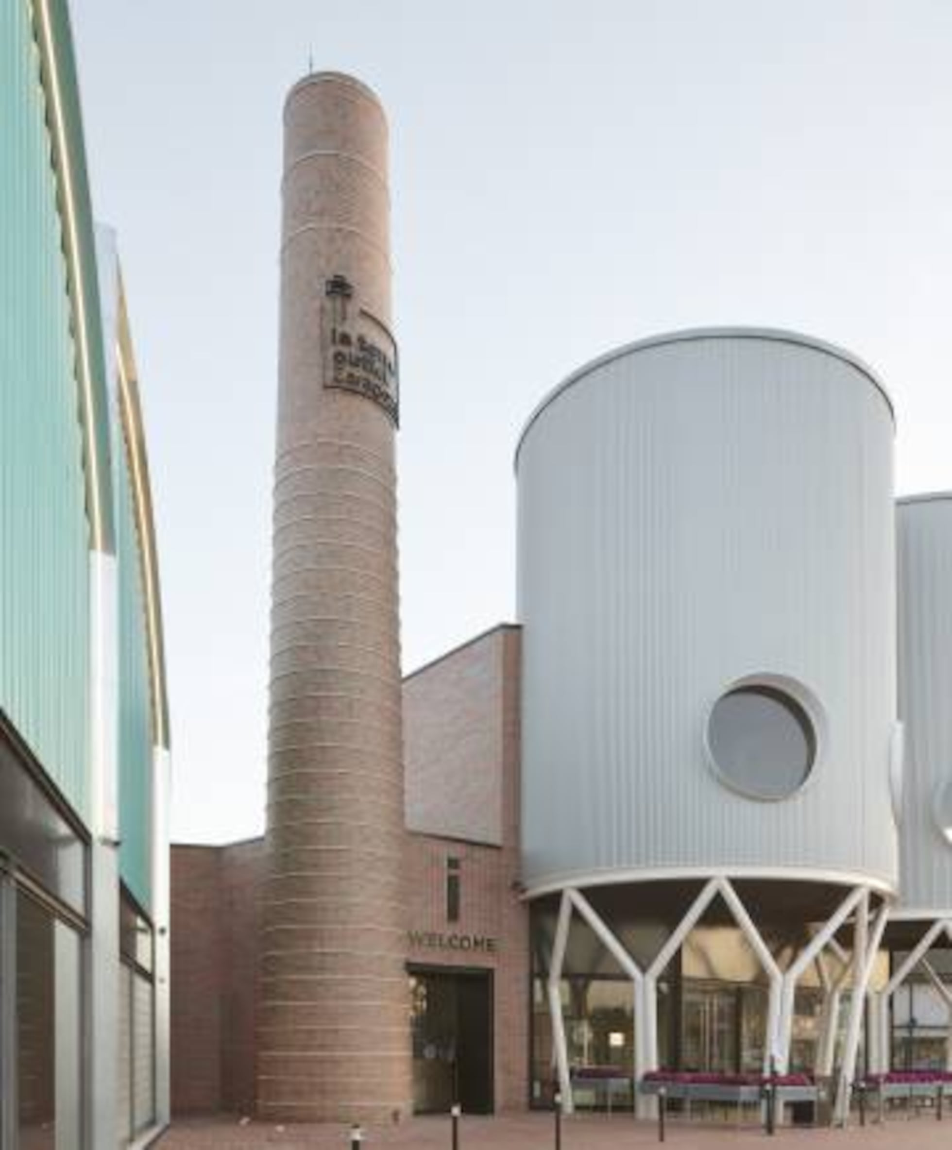 Los dueños de Pikolin ponen a la venta su nuevo centro comercial La Torre  de Zaragoza | Empresas | Cinco Días