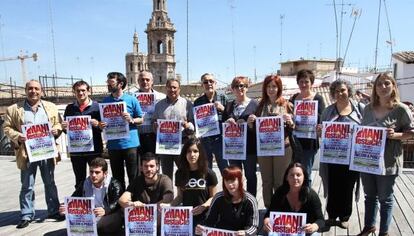 Representantes de todos las entidades culturales y sindicatos estudiantiles que convocan la marcha del domingo.