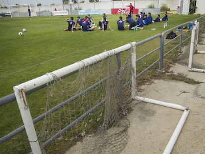 Los jugadores del Recreativo, en la ciudad deportiva del Decano. 