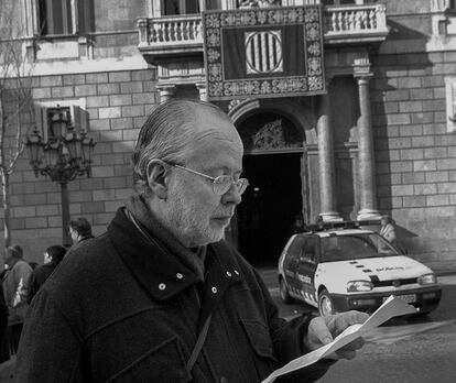 L’ intent de Xirinacs de concitar atenció a la plaça Sant Jaume.
