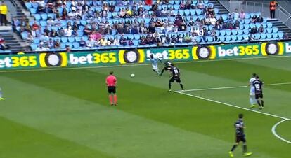 Partido entre el Celta y el Alav&eacute;s en el estadio de Bala&iacute;dos.