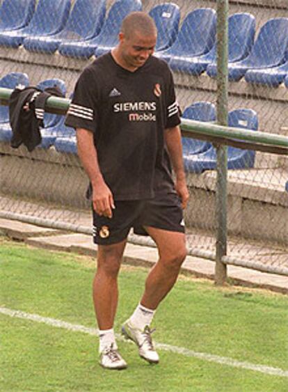 Ronaldo, en la Ciudad Deportiva del Madrid. PLANO ENTERO - ESCENA