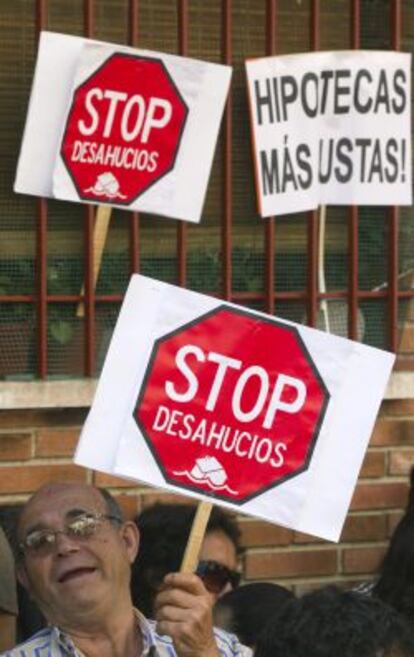 Protesta de la Plataforma de Afectados por la Hipoteca (PAH) en Madrid