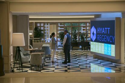 Vestíbulo del hotel Hyatt Regency Hesperia Madrid.