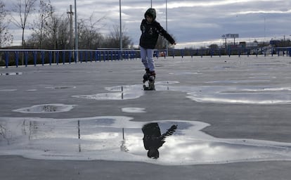 Pista de patinaje en el Parque Lineal del Manzanares.