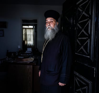 El sacerdote ortodoxo sirio Georges Tesjosh, en la iglesia de la Anunciacin de Deraa el 12 de diciembre. 