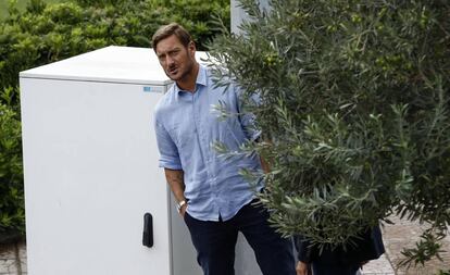 Totti, en la ciudad deportiva de la Roma