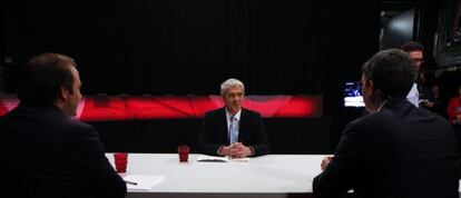 El ex primer ministro de Portugal, Jose Sócrates se prepara para una entrevista en la televisión pública de Portugal el miércoles por la noche.
