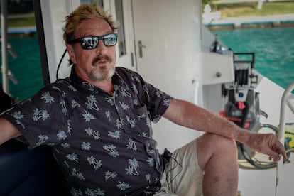 El empresario John McAfee, durante una entrevista en 2019 en Cuba.